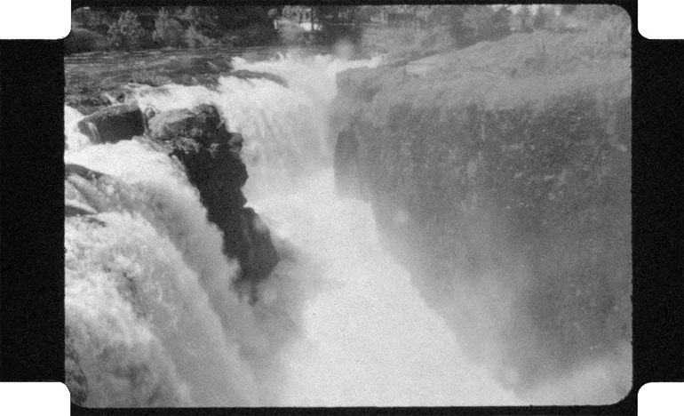 16mm Film - 50' Double Perf - CINE16 BW Reversal 40 Iso - 50 Ft 3 16mm Film - 50' Double Perf - CINE16 BW Reversal 40 Iso - 50 Ft - Image 3